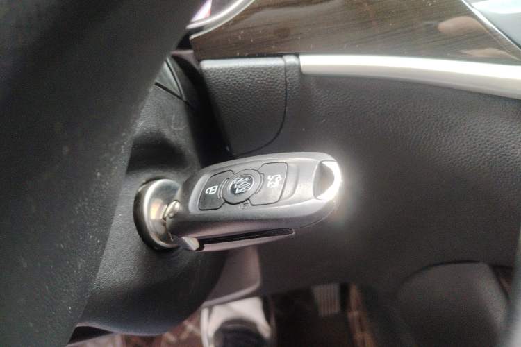 Used Buick Verano 2018 Sedan 20T Dual-Clutch Leading Model
