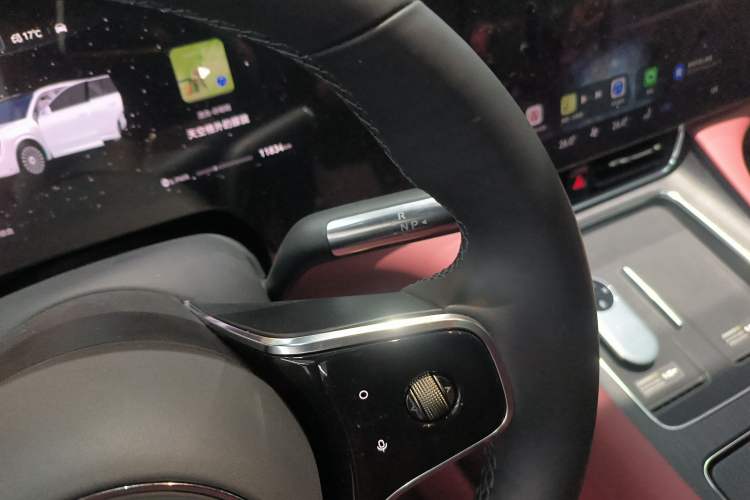 Used Hima AITO M8 2025 Extended-Range Ultra Version 53.4 kWh 6-Seater Edition