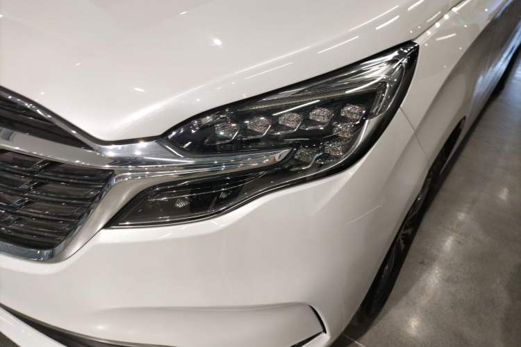 Used Buick GL8 2020 ES Land Cruiser 653T Comfort Edition