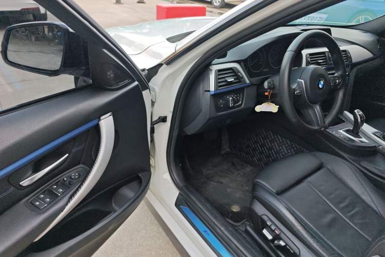 Used BMW 3 Series 2018 320i M Sport Package
