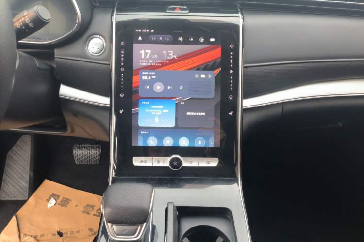 Used Roewe RX5 MAX 2019 300TGI Automatic Smart Cabin Luxury Edition
