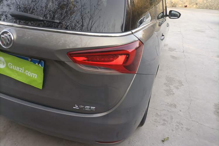 Used Buick GL6 2018 18T 6-Seater Luxury Model
