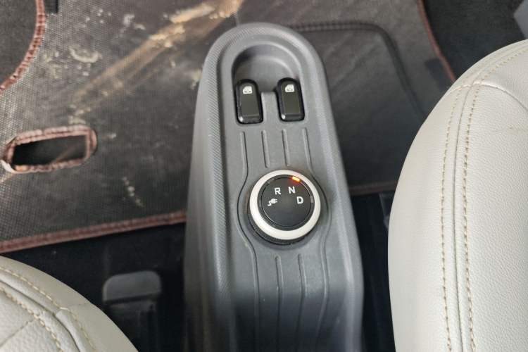 Used Wuling Hongguang MINIEV 2022 Macaron Premium Model – Lithium Iron Phosphate
