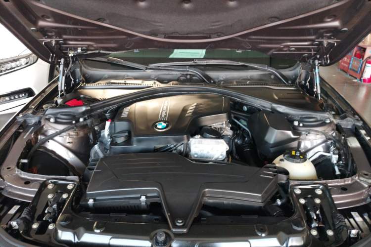 Used BMW 3 Series 2014 320Li Fashion Model
