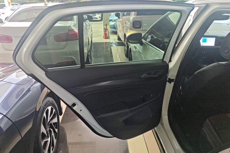 Used Volkswagen Golf 2021 280TSI DSG R-Line
