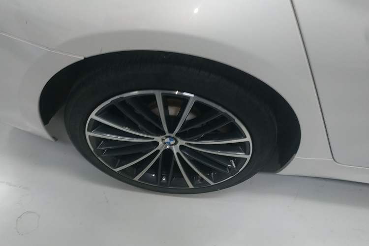 Used BMW 5 Series 2022 Second Facelift 530Li Leading Edition M Sport Package
