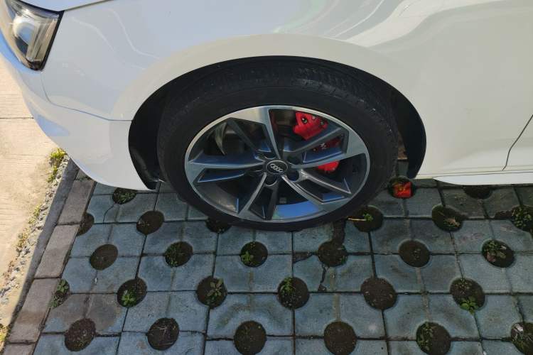 Used Audi A4L 2019 40 TFSI Ambition China VI