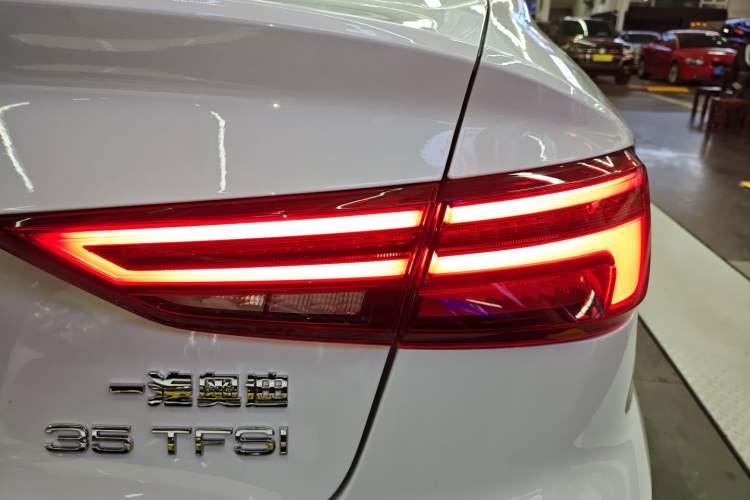 Used Audi A3 2019 Limousine 35 TFSI Fashion Edition China VI Emission Standard
