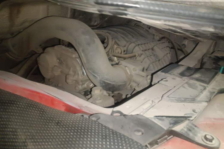 Used Foton Scenic G7 2017 2.0L Long-Wheelbase Commercial Van High Roof 2 Seats 4Q20M
