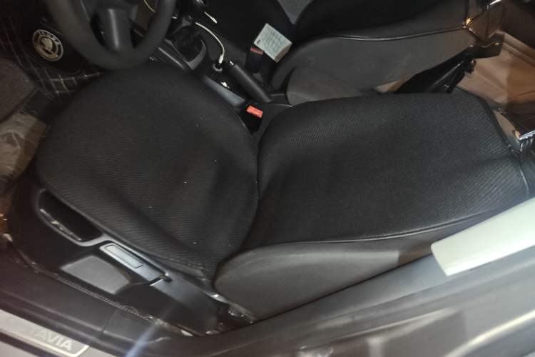 Used Skoda Octavia 2014 1.6L Manual Yijie Edition