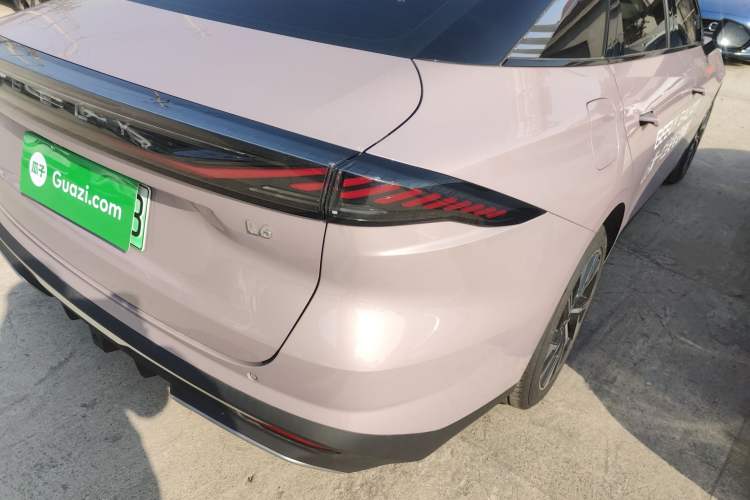 Used  L6 2024 125km Creative Edition
