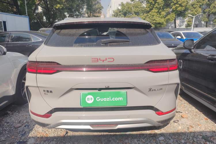 Used BYD Song PLUS New Energy 2024 Honor Edition EV 520km Premium Model
