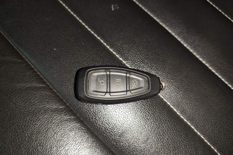 Used Ford Kuga 2015 2.0L GTDi Four-Wheel Drive Elite Model