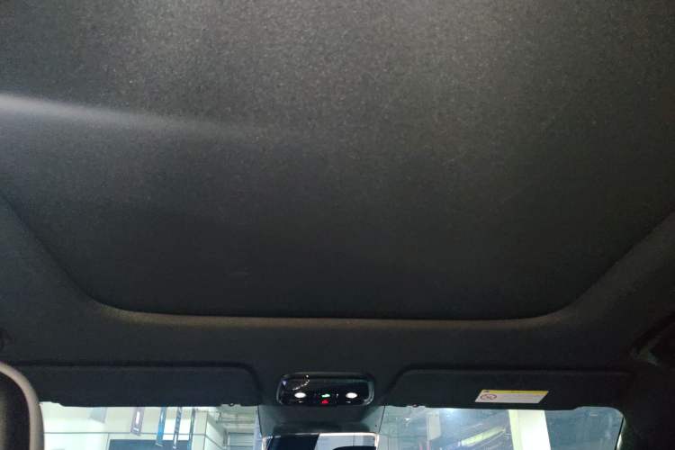 Used Lynk & Co 08 EM-P 2023 120km Long-Range Halo