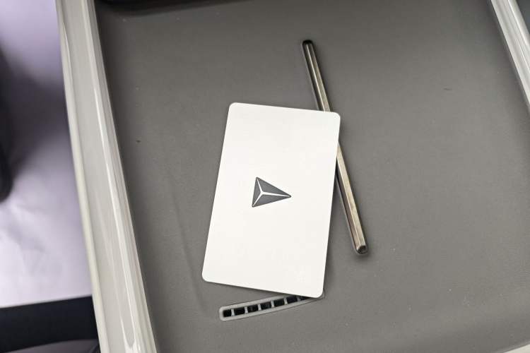 Used  L07 2024 230Max Range-Extended Version
