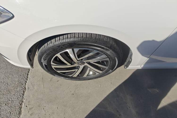 Used Volkswagen Lavida 2022 1.5L Automatic Comfort Edition
