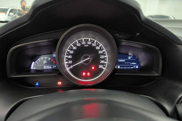 Used Mazda Mazda 3 Axela 2017 Hatchback 1.5L Automatic Luxury Model Emission Standard China V
