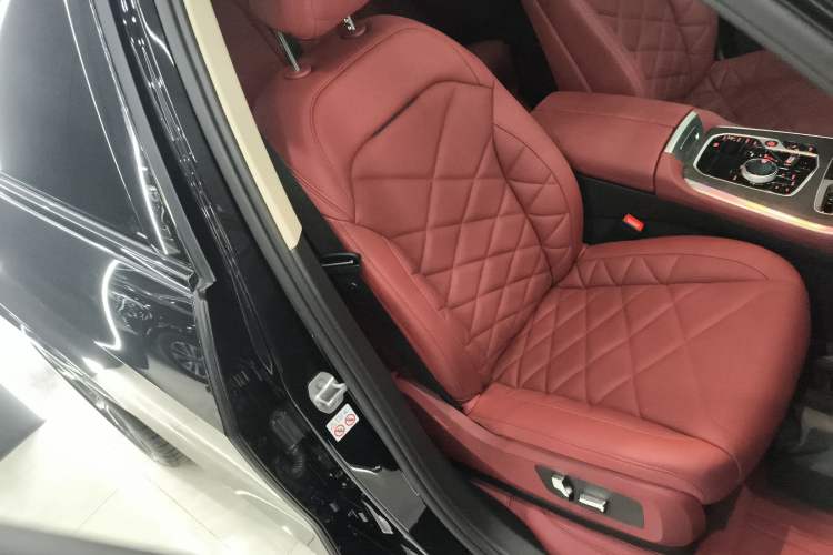 Used BMW X5 2023 xDrive 30Li Luxury M Sport Night Edition Package