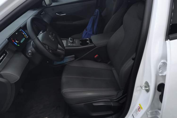 Used BYD Qin PLUS 2025 DM-i Smart Drive 55KM Leading Model