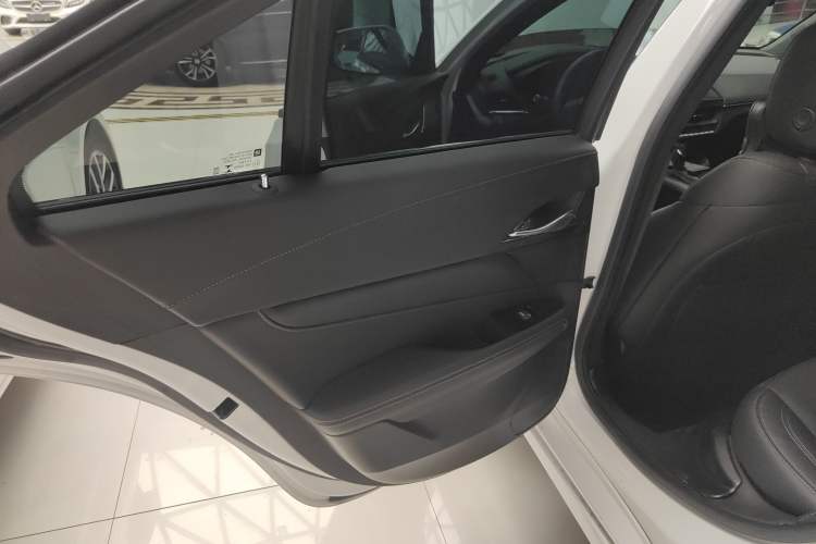 Used Cadillac CT4 2023 28T Luxury Version
