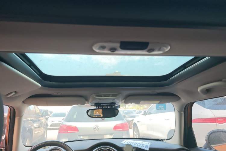 Used  MINI 2016 1.5T COOPER Five-Door Edition
