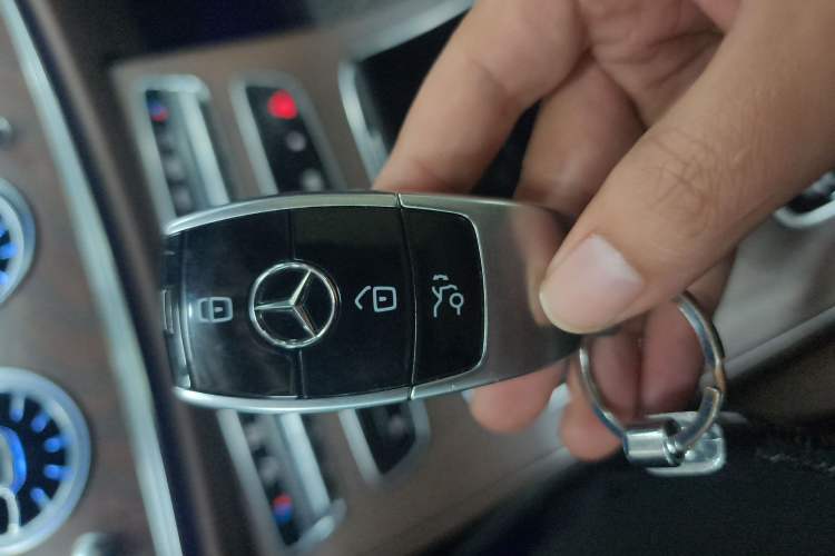 Used Mercedes-Benz E-Class 2022 E 300 L Luxury Model
