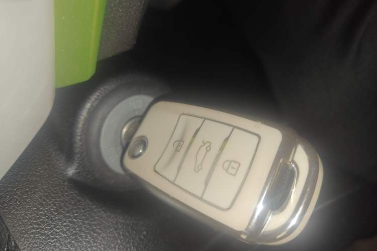 Used Oshan Benni E-Star 2022 Qingxin Edition Colorful Model Lithium Iron Phosphate
