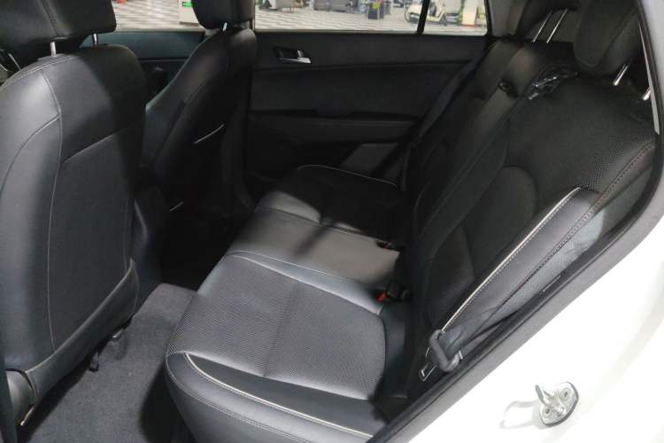 Used Hyundai ix25 2015 1.6L Automatic Two-Wheel Drive Smart GLS Trim
