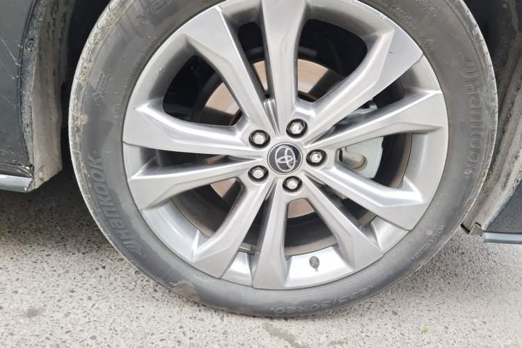 Used Toyota Sienna 2024 2.5L Hybrid Prestige Deluxe Edition