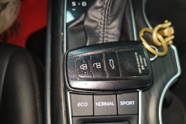 Used Toyota Camry 2021 2.5G Luxury Edition
