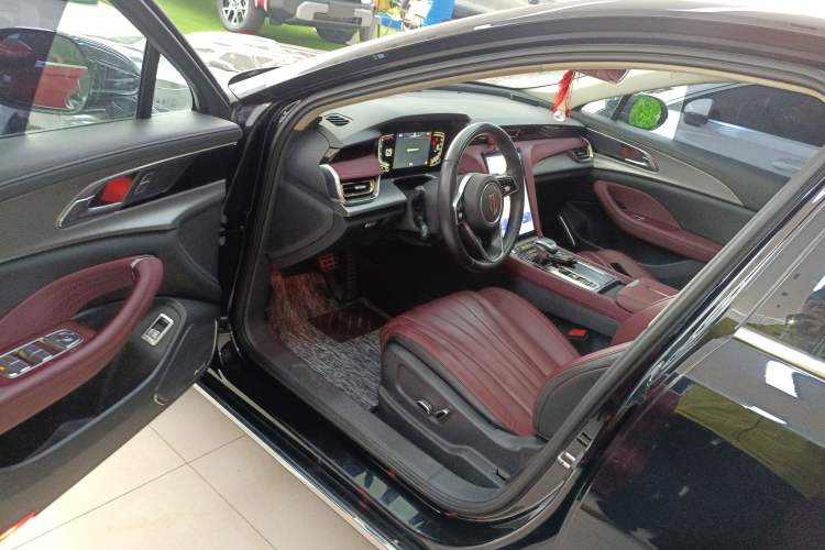 Used Hongqi H5 2023 2.0T Automatic Smart Connect Flagship Edition
