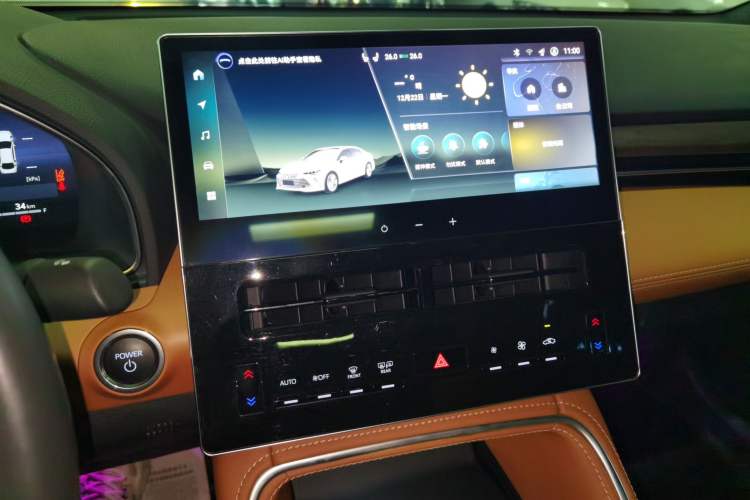 Used Toyota Avalon 2024 Dual-Motor 2.0L Luxury Edition