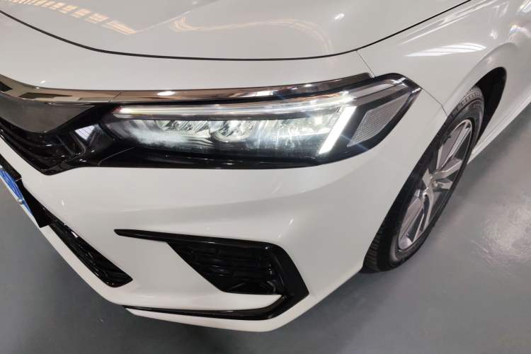 Used Honda Civic 2023 240TURBO CVT Dynamic · Center Stage Special Edition