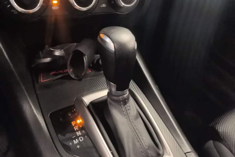 Used Mazda Mazda 3 Axela 2017 Hatchback 1.5L Automatic Comfort Model Emission Standard China V
