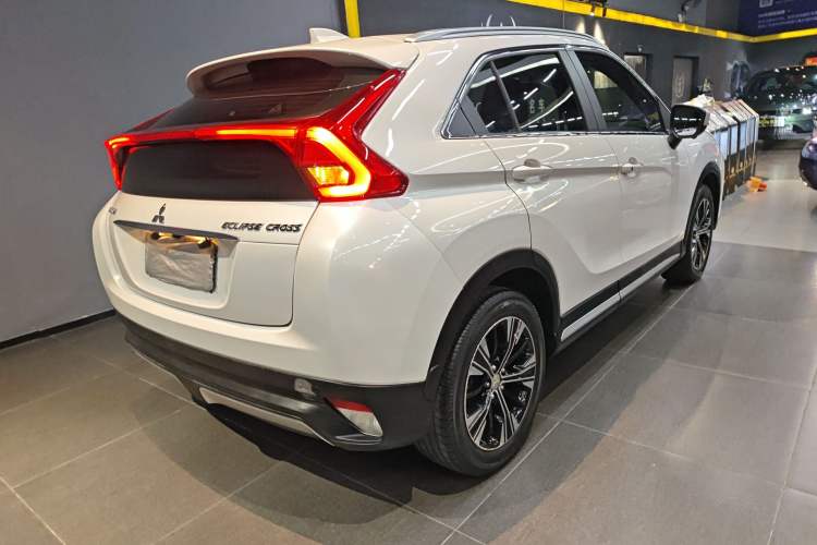 Used Mitsubishi Eclipse Cross 2019 1.5T CVT Two-Wheel Drive Dream Edition China VI Standard
