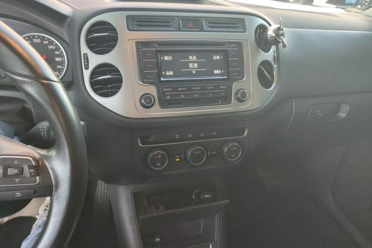 Used Volkswagen Tiguan 2015 1.8TSI Automatic Two-Wheel Drive Comfort Edition
