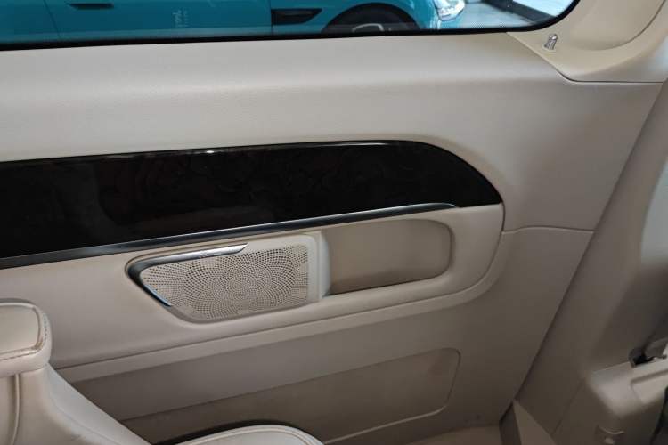 Used Mercedes-Benz V-Class 2018 V 260 L Prestige Extended Version China VI
