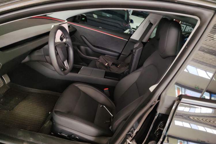 Used Tesla Model 3 2023 Long-Range All-Wheel-Drive Version
