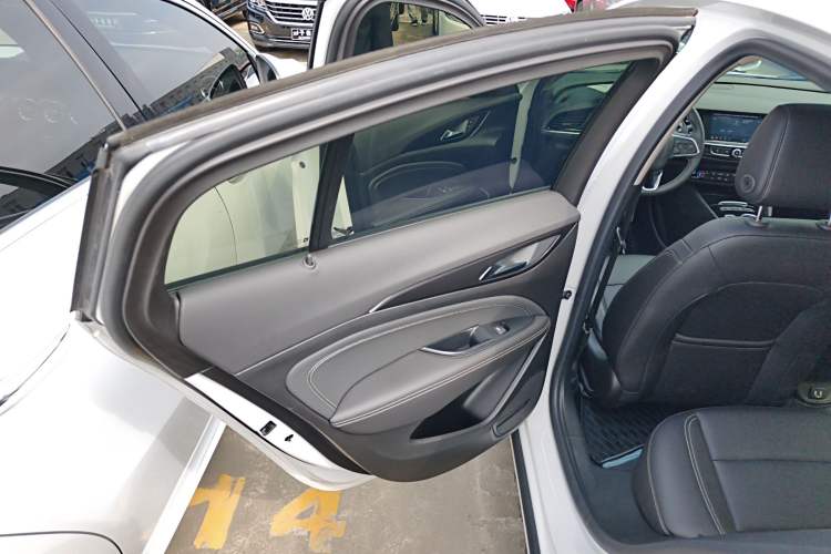 Used Buick Regal 2024 25T Deluxe Edition
