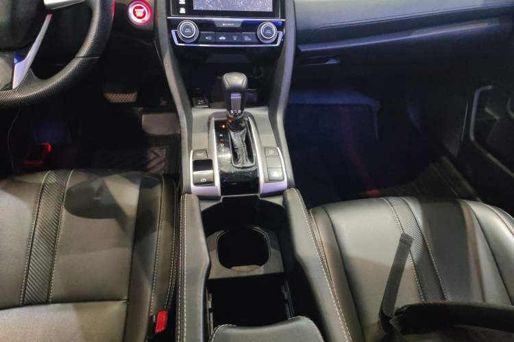 Used Honda Civic 2016 220TURBO CVT Luxury Edition
