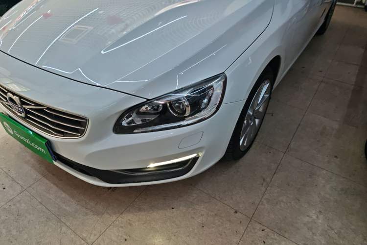 Used Volvo S60 2015 S60L 2.0T Zhiyuan Edition