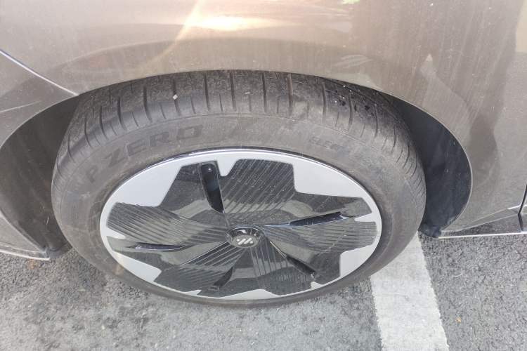 Used  L7 2022 Dynamic Model
