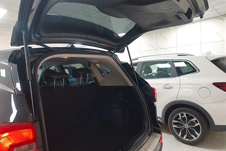 Used Haval M6 2019 1.5T DCT Two-Wheel Drive Value Edition China VI Standard
