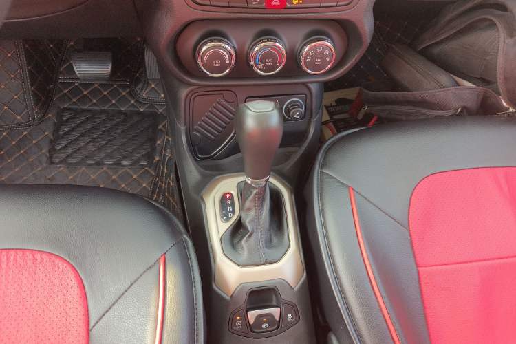 Used  Renegade 2017 180T Automatic High-Energy Version
