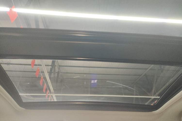 Used Honda Vezel 2015 1.8L CVT 2WD Luxury Model
