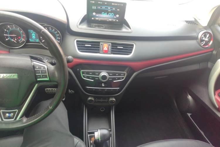 Used Haval H1 2016 Revised Version Blue Badge 1.5L AMT Comfort Edition
