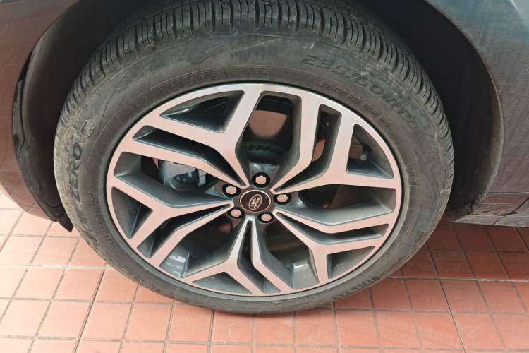 Used Land Rover Range Rover Evoque 2021 Range Rover Velar L 249PS R-Dynamic First Edition