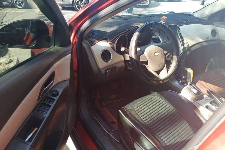 Used Chevrolet Cruze 2015 1.5L Classic SE AT
