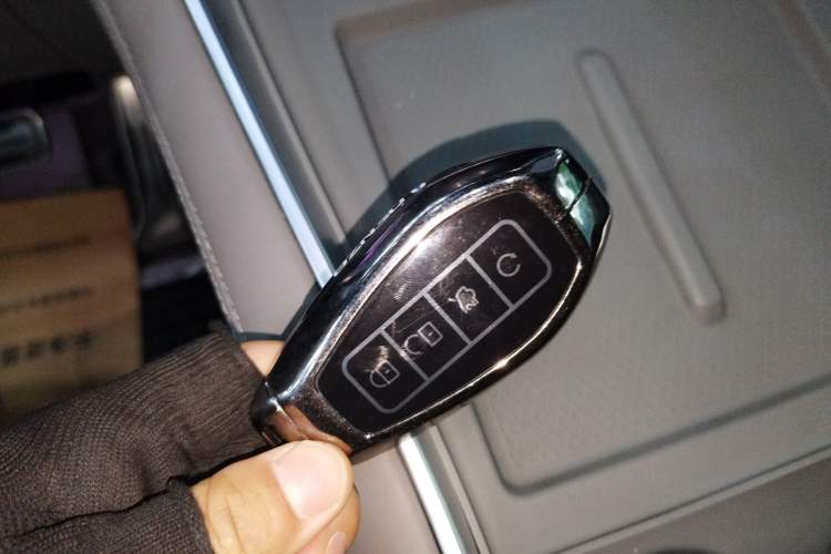 Used Denza N9 2025 Flagship Model
