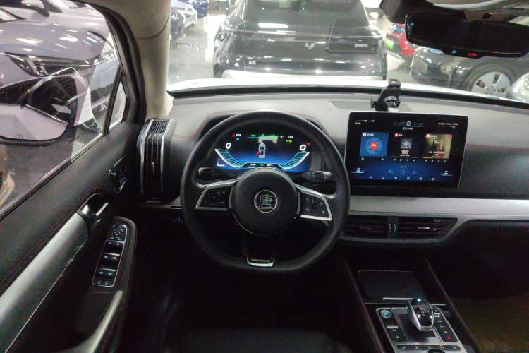 Used BYD Tang New Energy 2019 EV600 Two-Wheel Drive Smart Connectivity Deluxe Model
